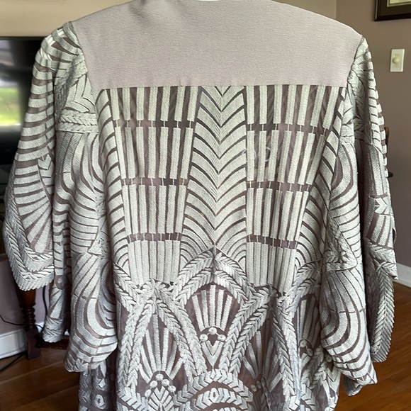 Jen's Pirate Booty Cypress Art Deco Lace Kimono - Picture 11 of 16